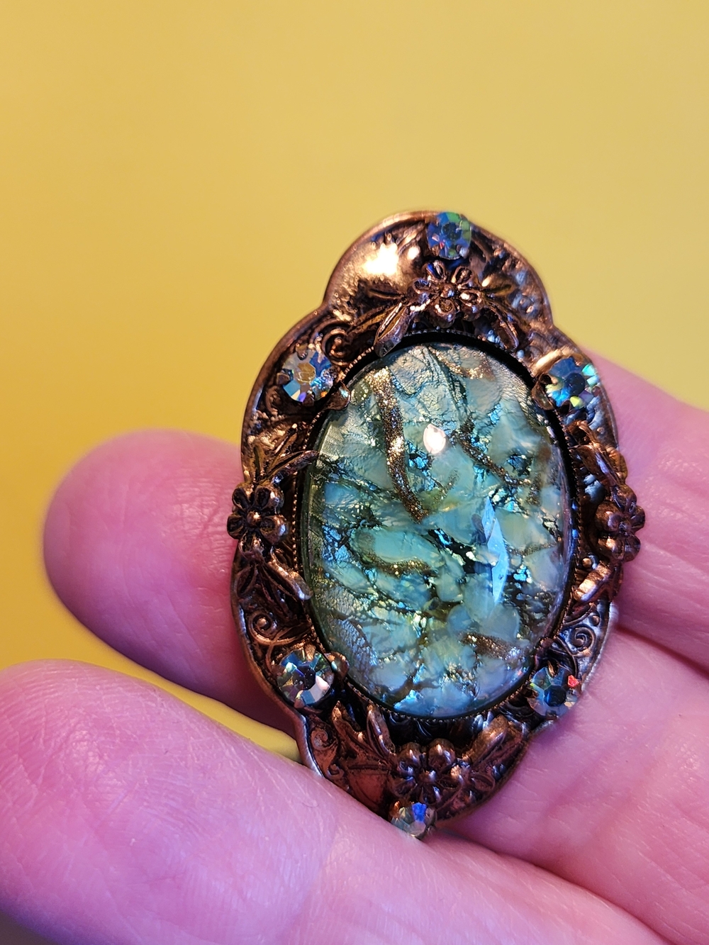 Vintage Green Glass Cabochon Filigree Brooch